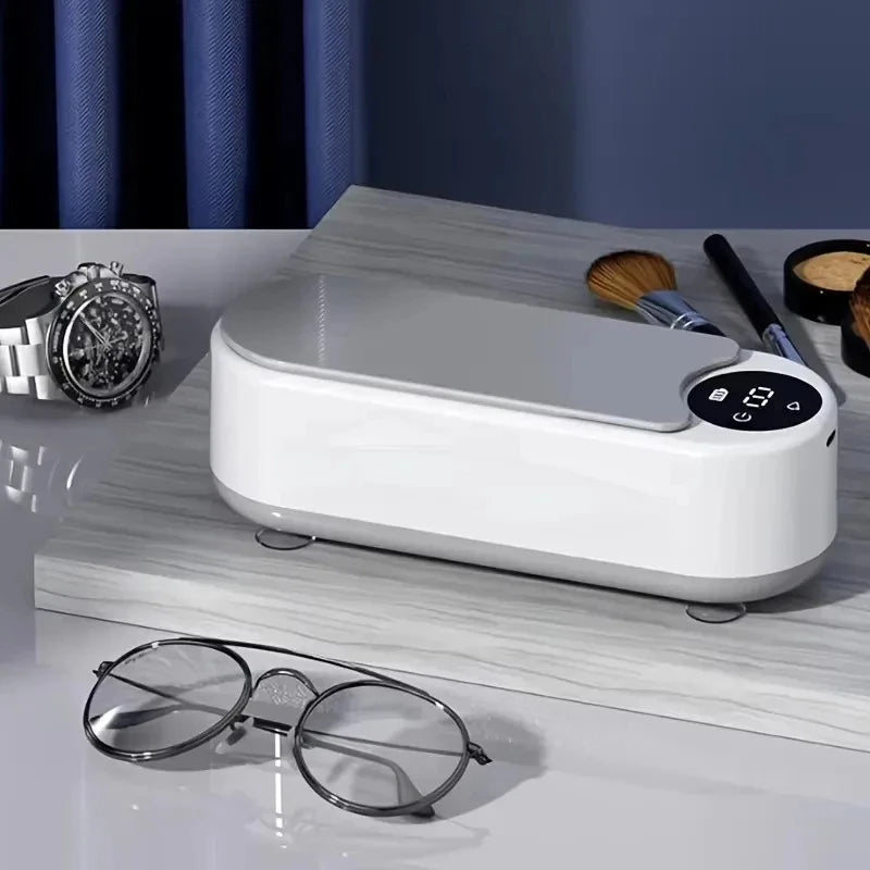 “PureVision: Limpieza de Precisión para una Claridad Atemporal”